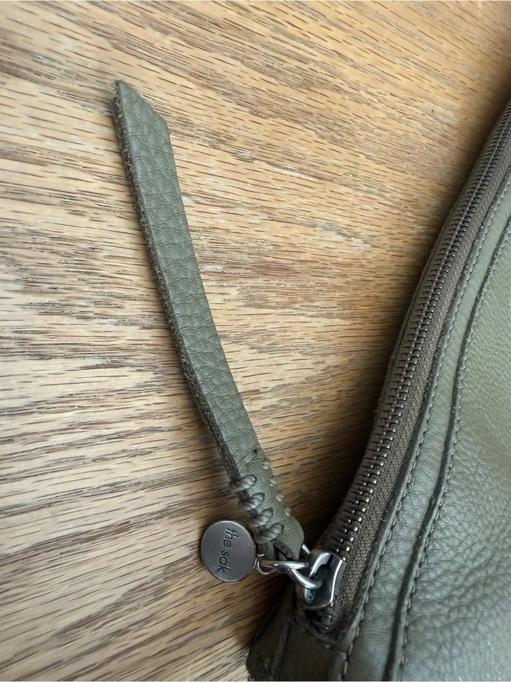 N/A sak olive